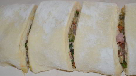 мекленбурские картофельные рулеты со шкварками из бекона