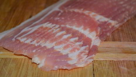 мекленбурские картофельные рулеты со шкварками из бекона