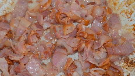 мекленбурские картофельные рулеты со шкварками из бекона