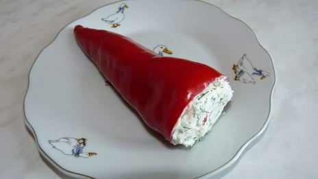 мясной рулет с брынзой