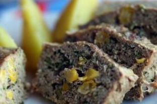 Мясной рулет с кукурузой и шпинатом