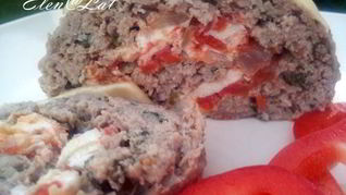 Мясной рулет с нежной начинкой