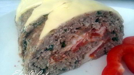мясной рулет с нежной начинкой