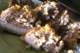 Мясной рулет со сметаной