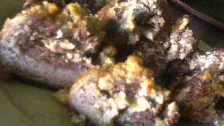 Мясной рулет со сметаной