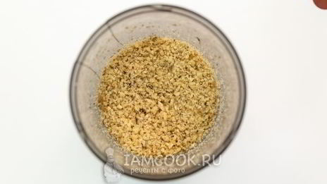 постные рулетики с орехами и яблоком