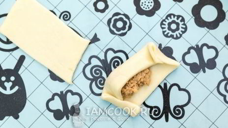 постные рулетики с орехами и яблоком