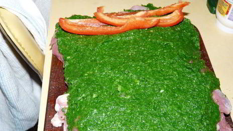 рулет из индейки со шпинатом