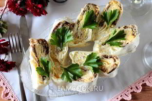 Рулет из лаваша со шпротами