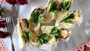Рулет из лаваша со шпротами