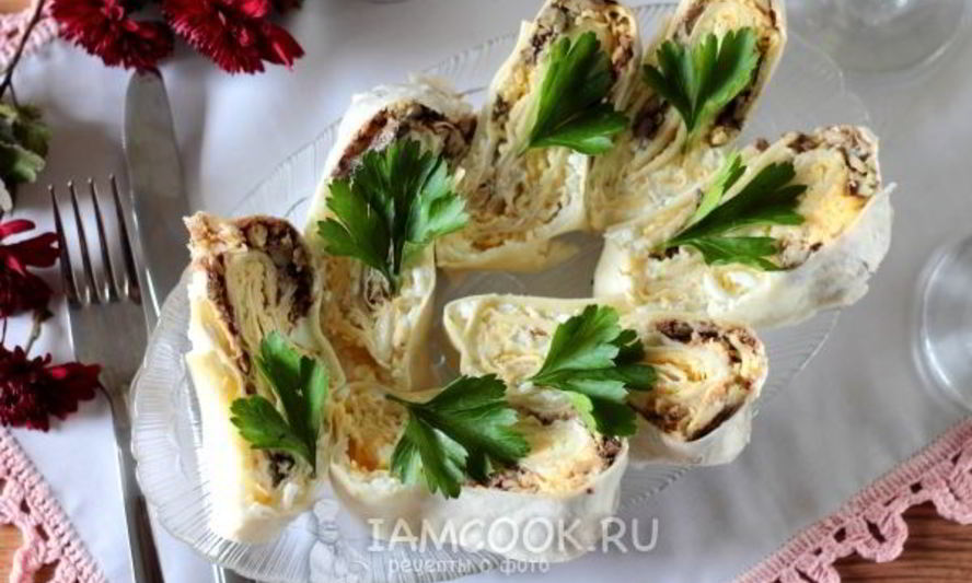 Рецепт рулета из лаваша со шпротами