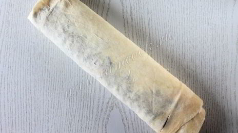 рулет из лаваша со шпротами