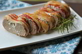 Рулет из свинины с сыром