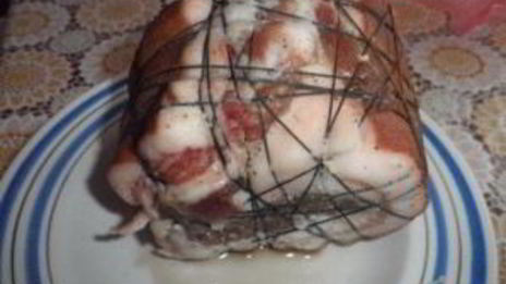 рулет из свинины вареный