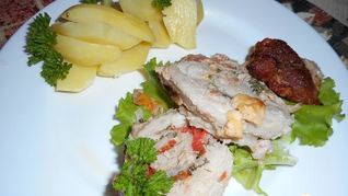 Рулет из свиного окорока