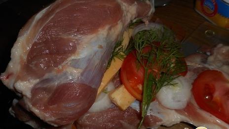 рулет из свиного окорока