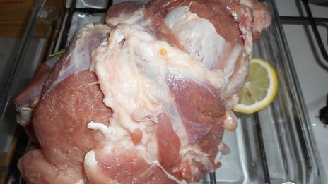 рулет из свиного окорока