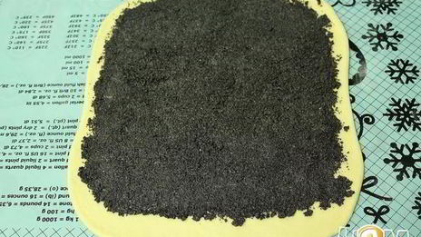 рулет с маковой начинкой