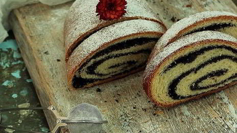 рулет с маковой начинкой