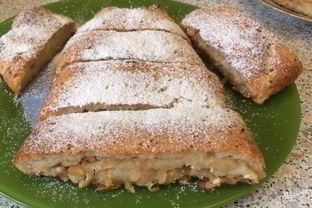 Рулет с яблоками без яиц