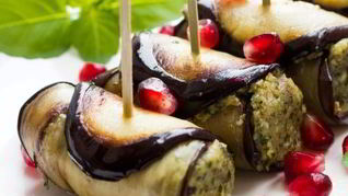 Рулетики из баклажанов с чесноком и майонезом