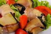 Рулетики из баклажанов с мясом