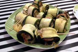 Рулетики из кабачков с куриным мясом