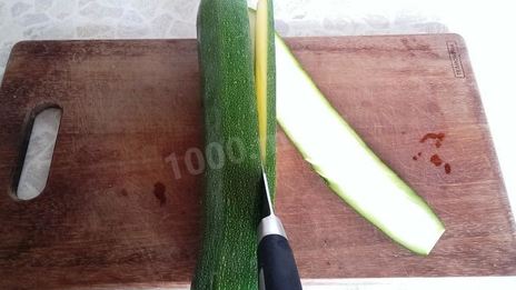 рулетики из кабачков с куриным мясом