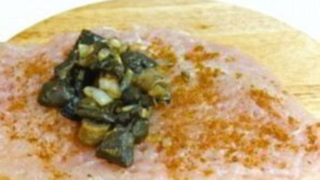 рулетики из курицы с грибами