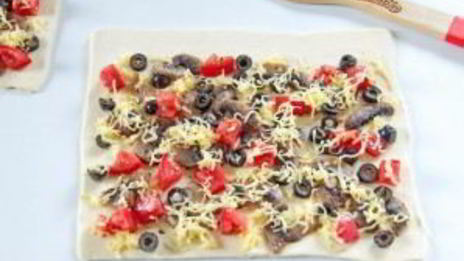 рулетики с томатами и грибами