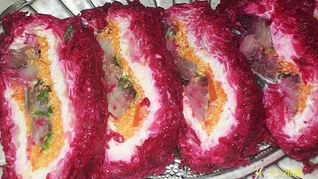 Салат-рулет Селедка под шубкой