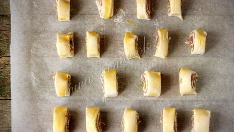 слоеные рулетики с мясным фаршем