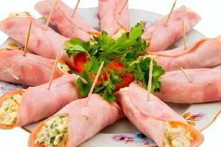 Закусочные рулетики с ветчиной и творожным сыром