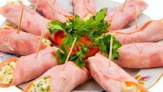 Закусочные рулетики с ветчиной и творожным сыром