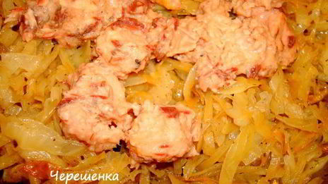 закусочные слоеные рулетики с рыбой, капустой и яйцом