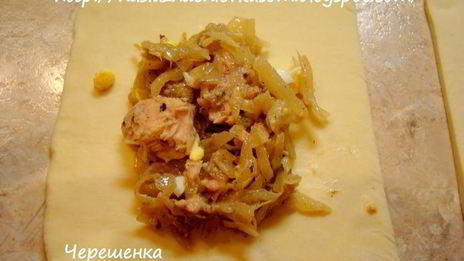 закусочные слоеные рулетики с рыбой, капустой и яйцом