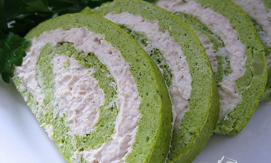 Рецепт зеленого рулета из брокколи с курицей