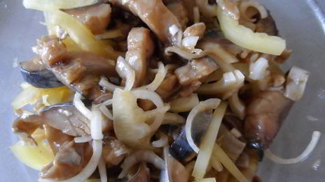 сельдь, маринованная в соевом соусе