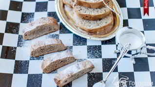 Медовые сухарики с грецкими орехами