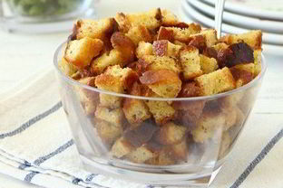 Пикантные сухарики с базиликом