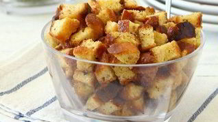 Пикантные сухарики с базиликом