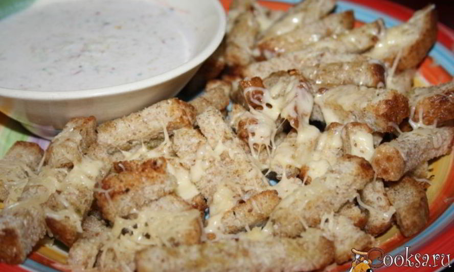 Рецепт пшеничных сухариков с сыром