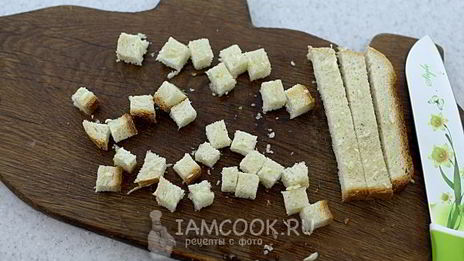 сухарики чесночные