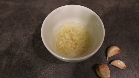 сухарики с чесноком