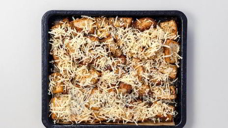 сухарики с сыром в духовке