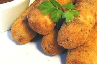 Сырные палочки жаренные во фритюре