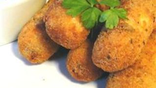 Сырные палочки жаренные во фритюре