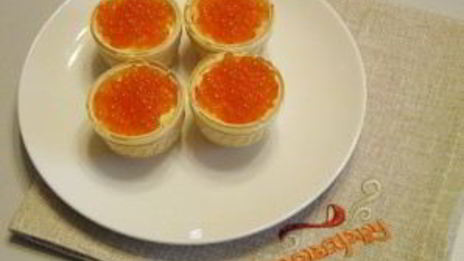 тарталетки с красной икрой