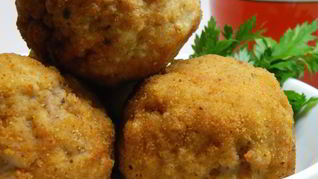 Яйца по-шотландски с перепелиными яйцами