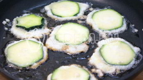 закуска из кабачков с помидорами и зеленью